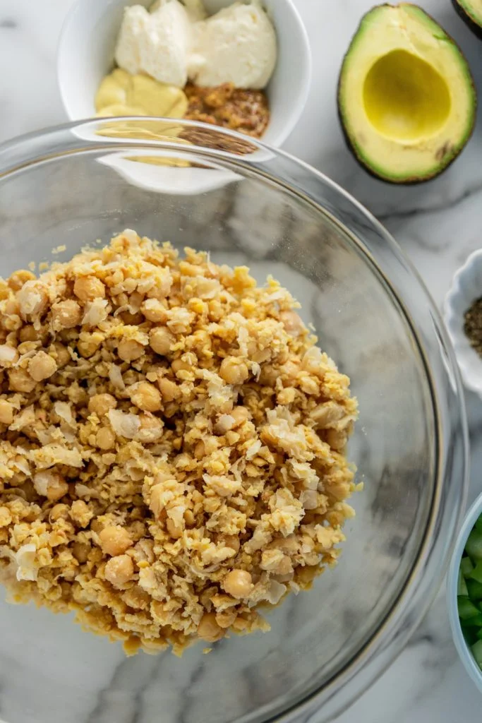 chickpea salad ingredients