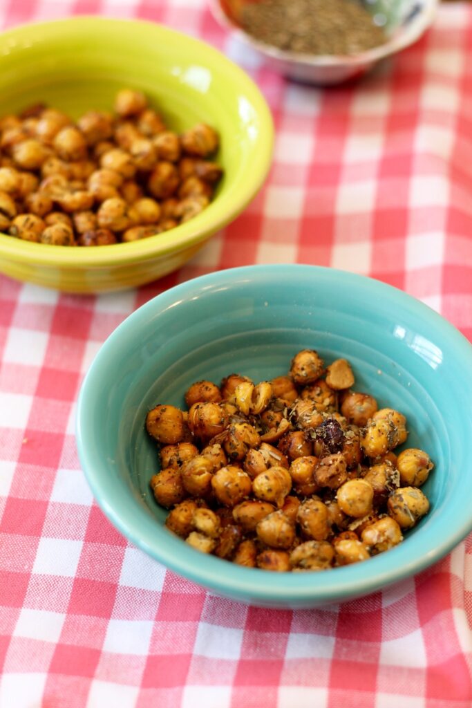 roasted chickpeas in two bowls