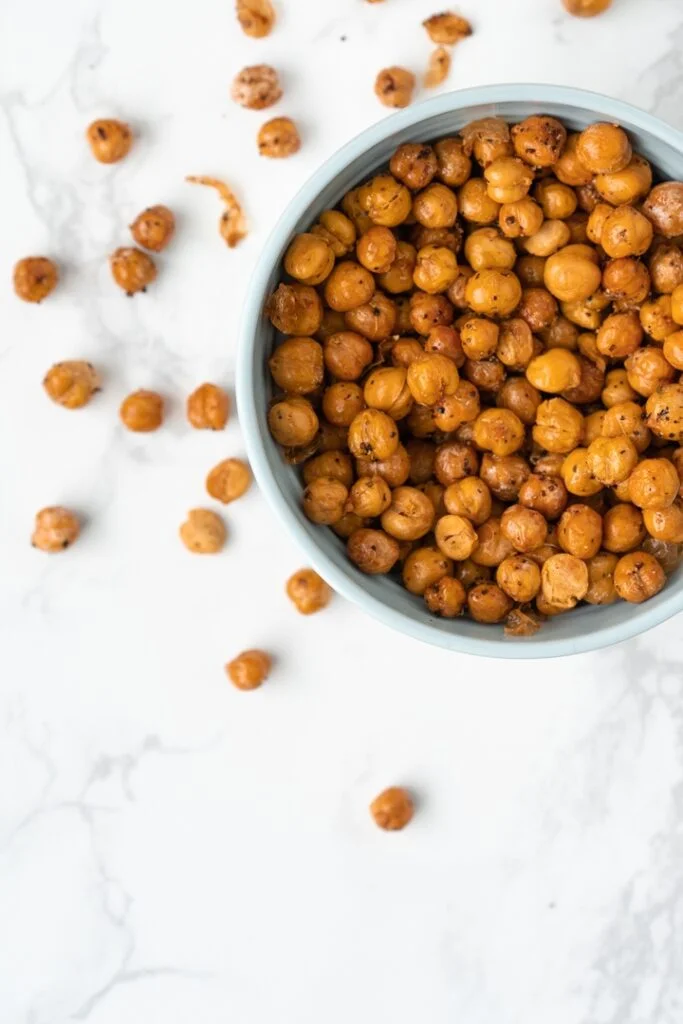 bowl of crispy chickpeas